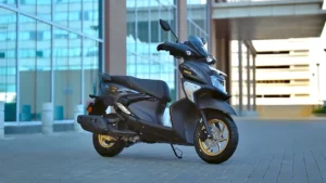 scooty in pakistan image